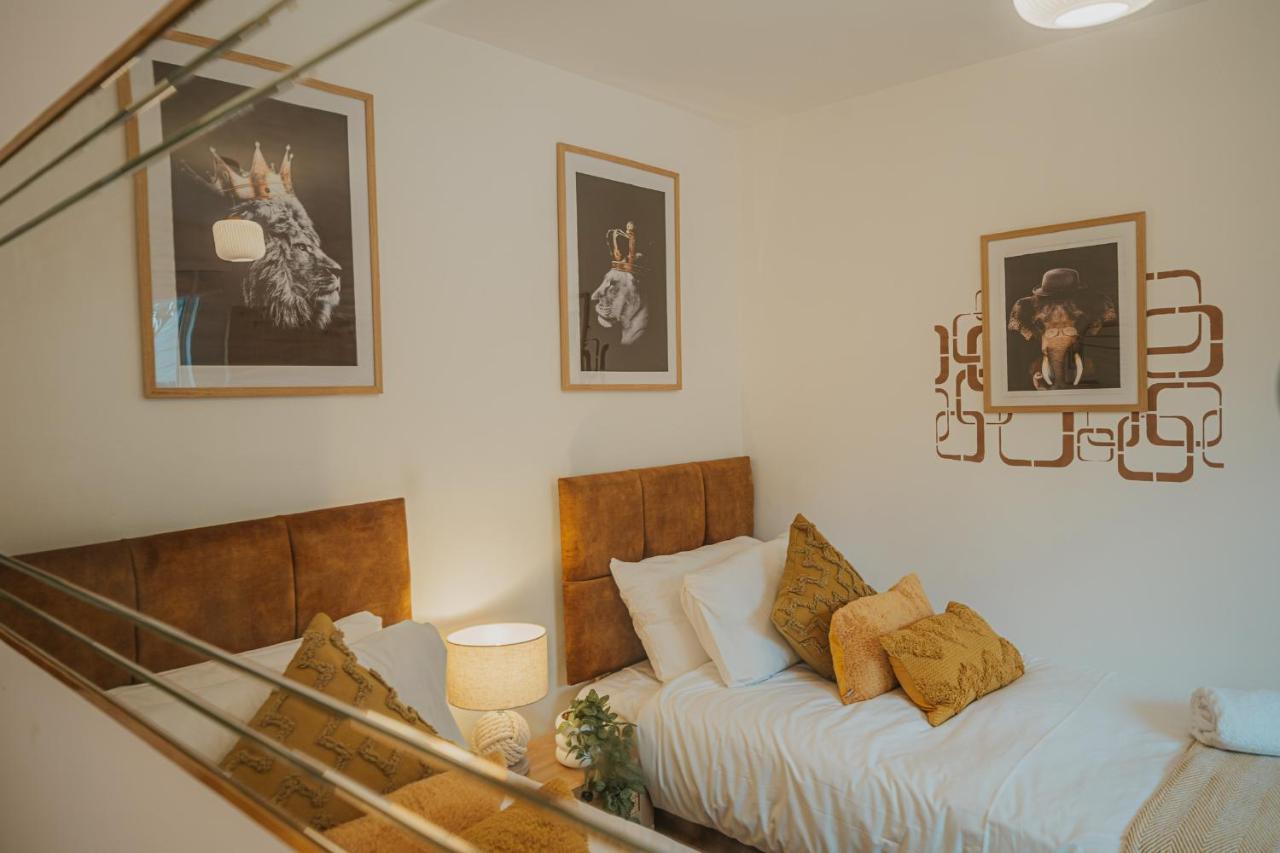 Cotswolds- Homely 2 Bed House With Garden, Wifi - Esho Stays Cirencester Exterior foto